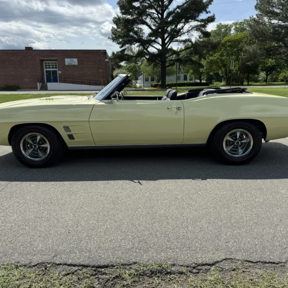 1969_pontiac_firebird_IMG_6296 56388 scaled 1 580x580